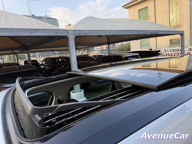 LAND ROVER Range Rover Velar HSE TETTO CERCHI 20' TELECAMERA IVA ESPOSTA