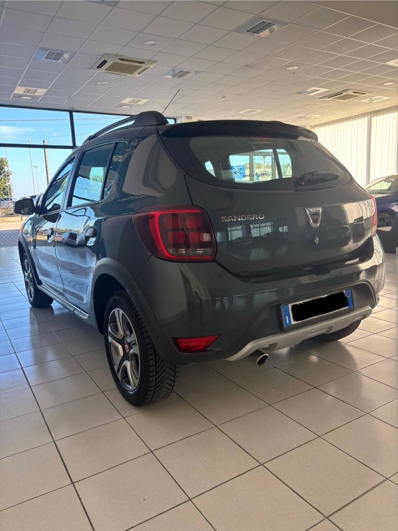 Dacia Sandero Stepway 0.9 TCe Turbo GPL 90 CV S&S Techroad