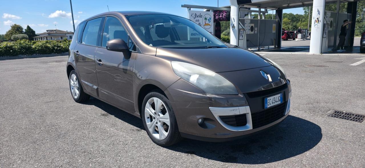 Renault Scenic X-Mod 1.5 dCi 110CV Luxe neop