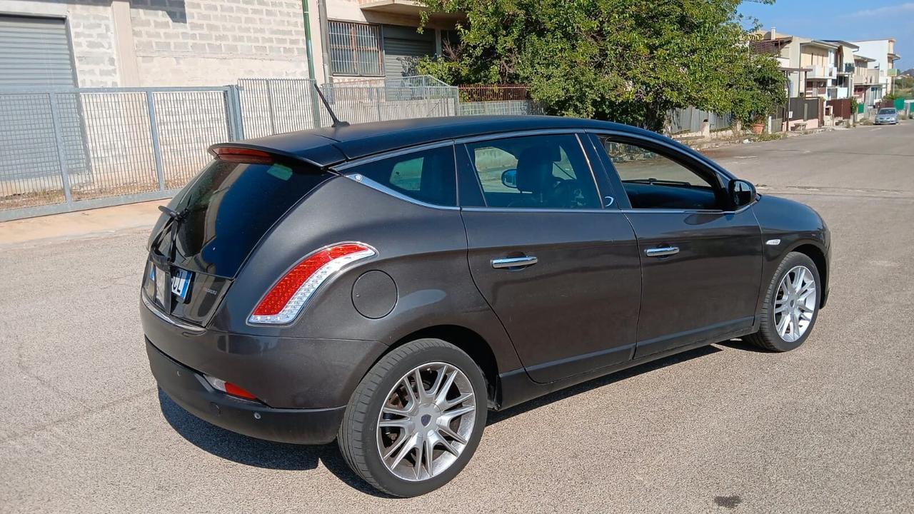 Lancia Delta 1.6 MJT DPF Selectronic Argento