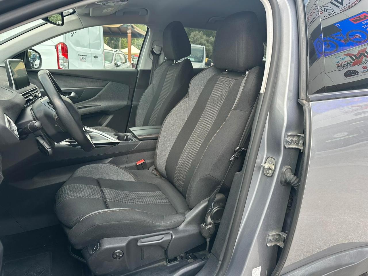Peugeot 3008 BlueHDi 130 S&S Allure