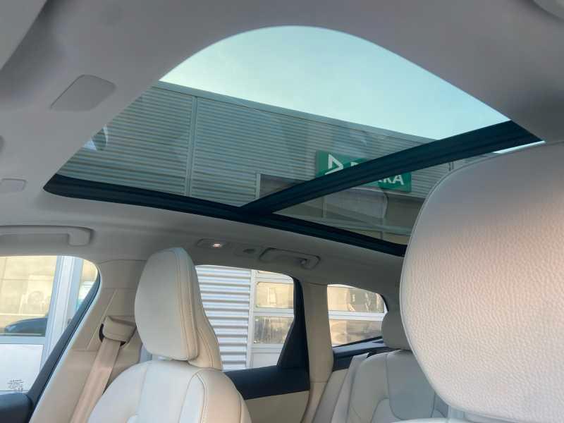 VOLVO XC60 2.0 b4 Inscription AwD AuTo