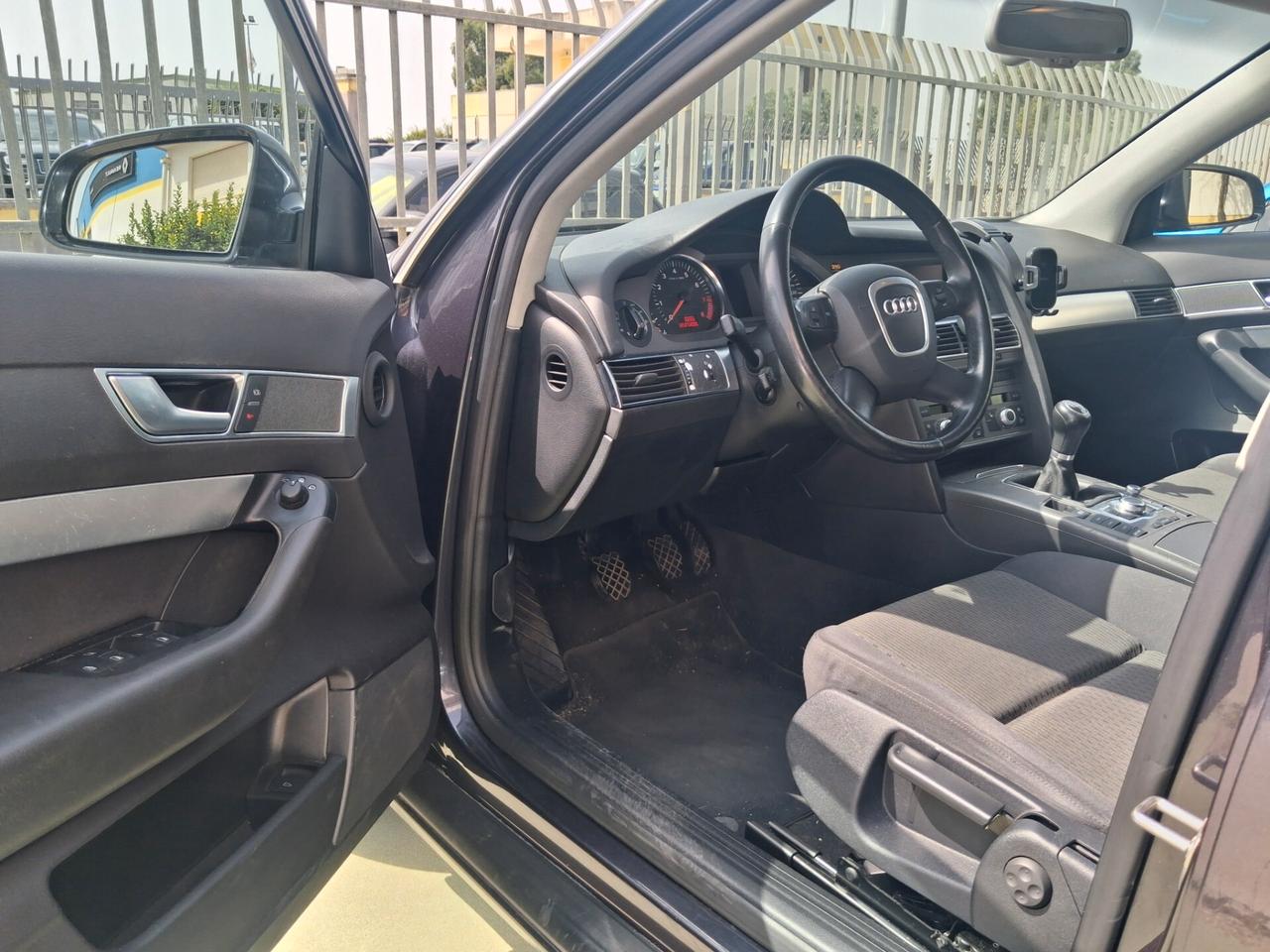 AUDI A6 Berlina 2.400 V6 Benzina 177cv Km169.000