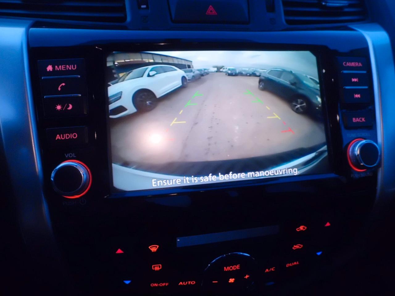 Nissan Navara 2.3 dCi 4WD Double Cab Telaio Visia