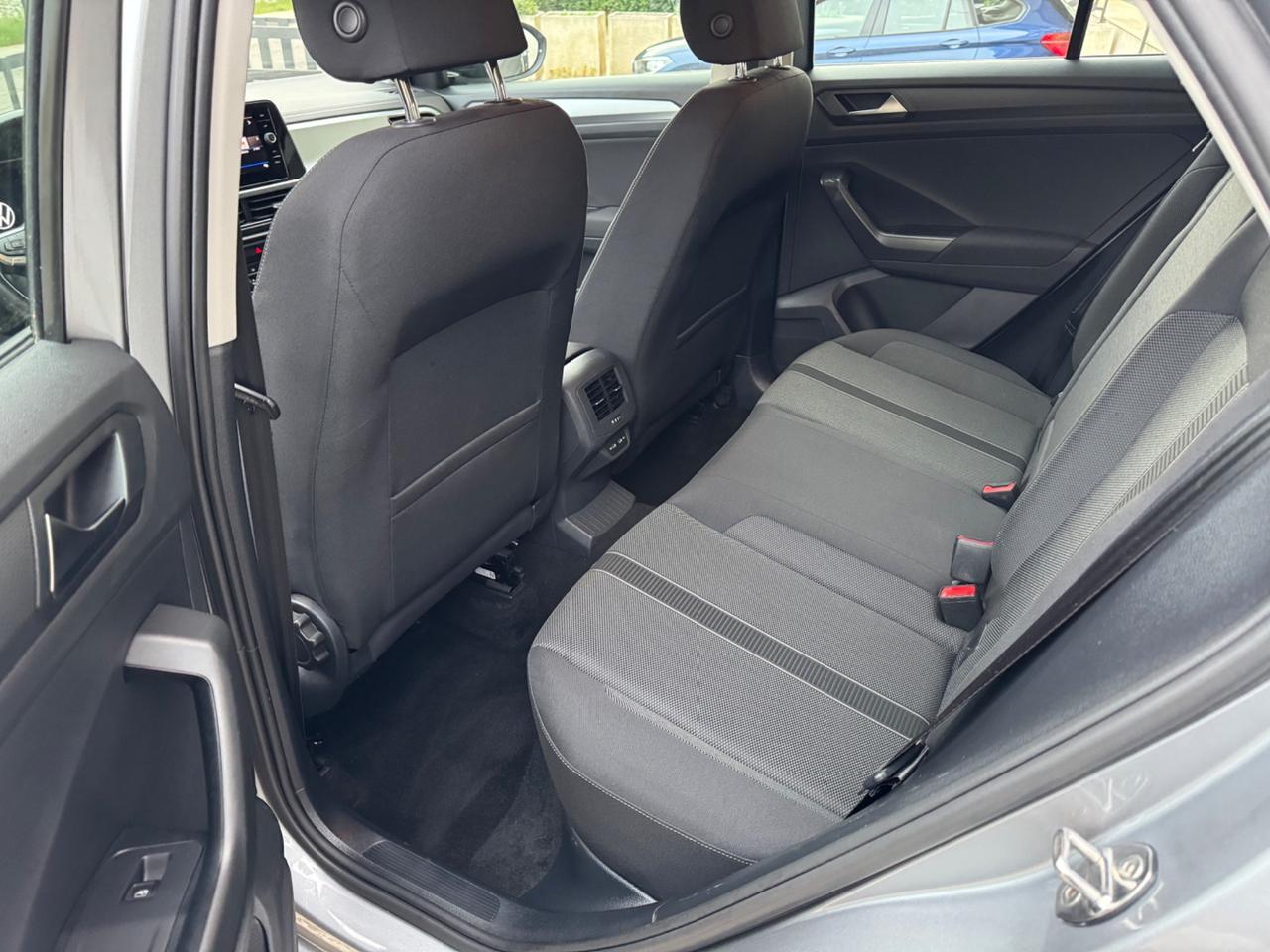 Vw T-Roc 1.0 TSI - FARI LED - CERCHI 17 - 2022