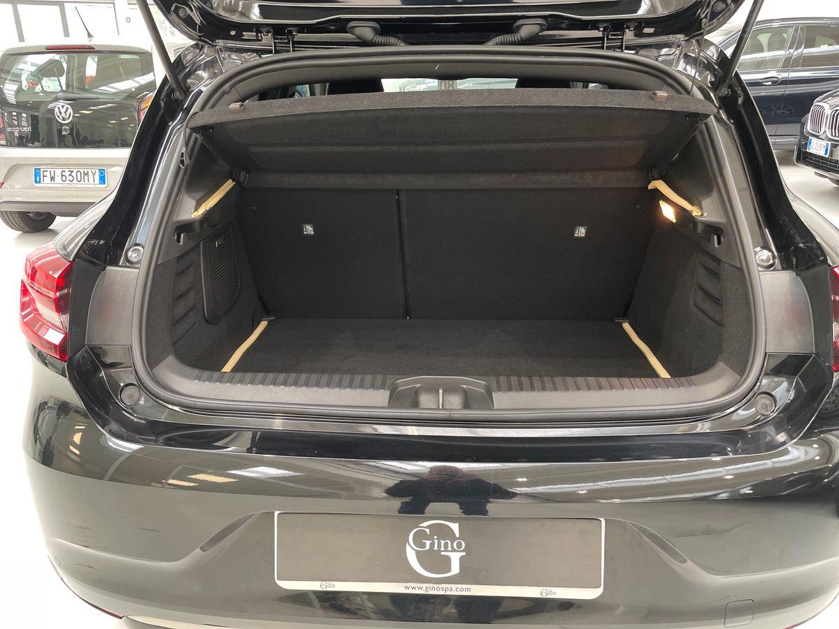 RENAULT Clio V 2019 - Clio V 2019 - Clio 1.3 tce Initiale Paris 130cv edc fap