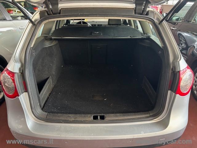 VOLKSWAGEN Passat 2.0 16V TDI Var. Comfortline