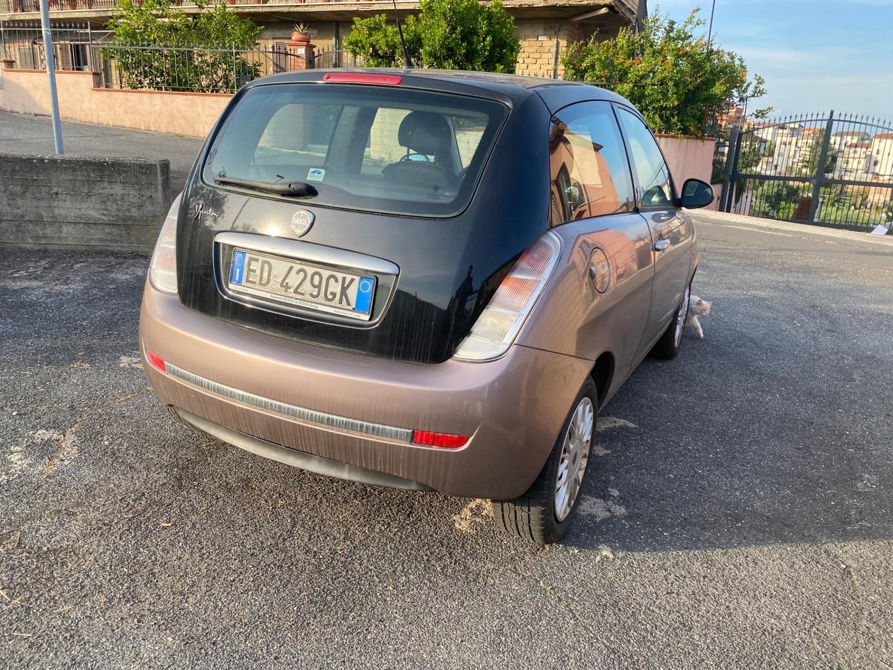 Lancia Ypsilon 1.2 Argento