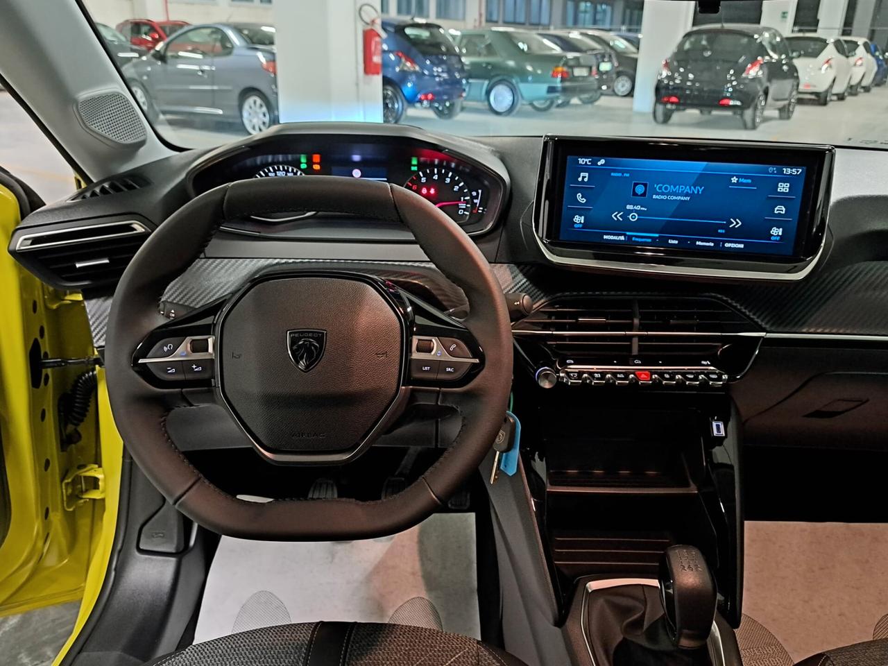 Peugeot 208 1200 PureTech 75CV Style 5 Porte Km. 0