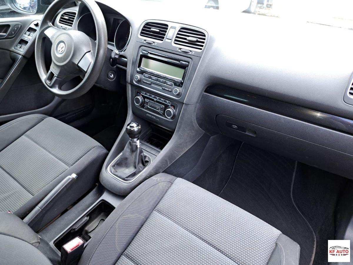 VOLKSWAGEN - Golf 1.6 tdi Comfortline 5p