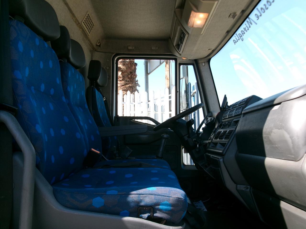 Iveco EUROCARGO 100/21 210CV 6 CILINDRI CASSONE 5.40 MT P.3690 DISCO 348000 KM