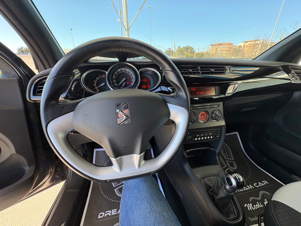 Ds DS3 3 1.4 HDi 70 Just Black