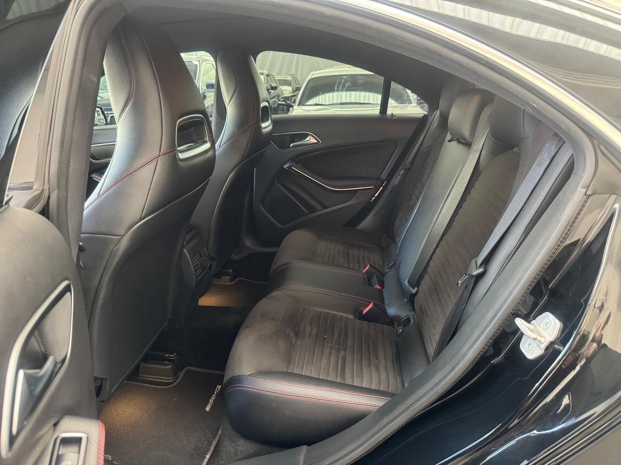 Mercedes-benz CLA 220 d Automatic Premium Dark Night