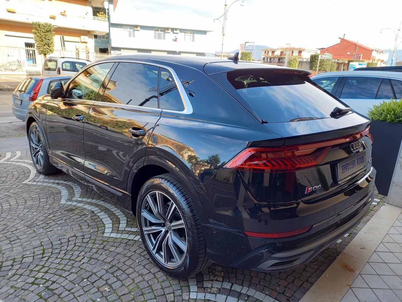 Audi Q8 50 TDI 286 CV quattro tiptronic S-LINE