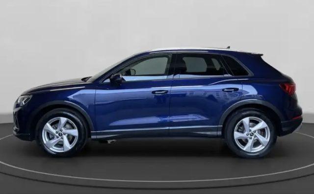 AUDI Q3 35 TFSI Business