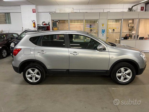 Nissan Qashqai 1.6 tenuta molto bene