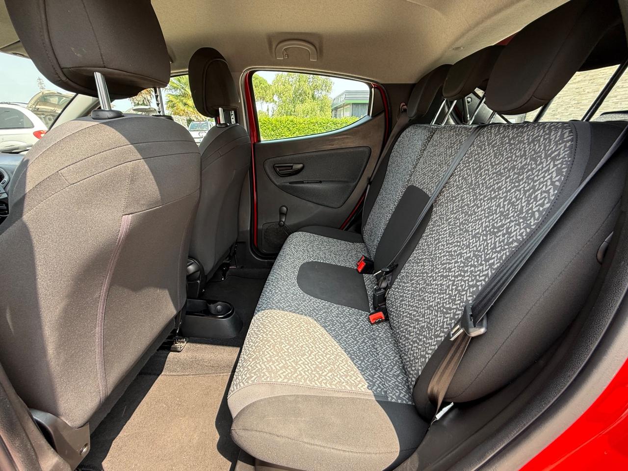 Lancia Ypsilon 1.2 69 CV 5 porte S&S Gold
