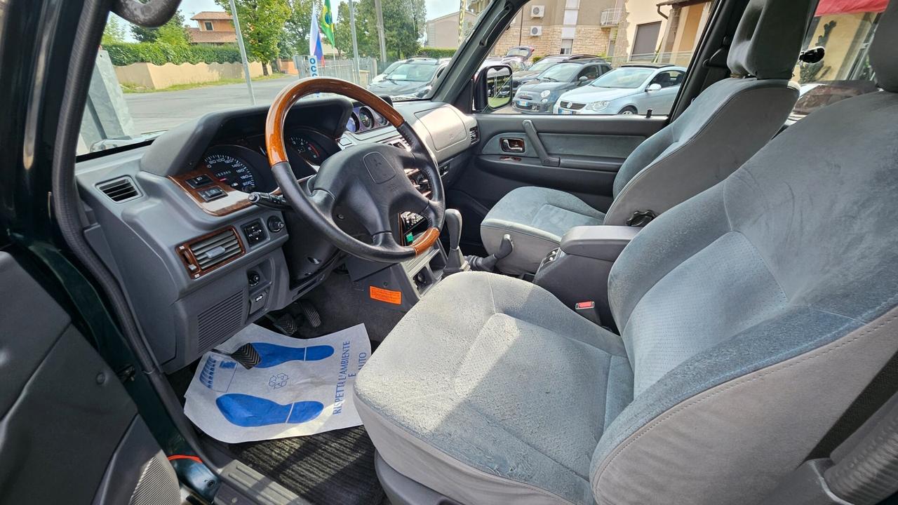 Mitsubishi Pajero 2.8 TDI Metal-top S.S. GLS Target