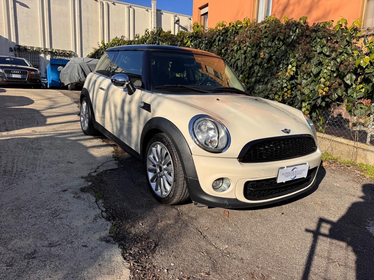 Mini 2.0 16V Cooper D Automatica