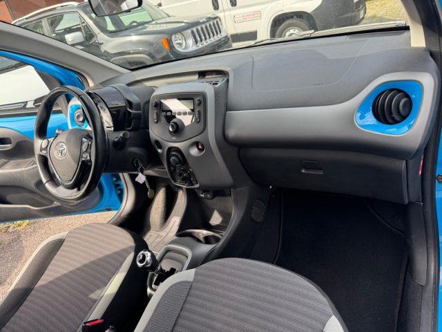 TOYOTA Aygo 1.0 VVT-i 72 CV 5 porte x-cool MMT