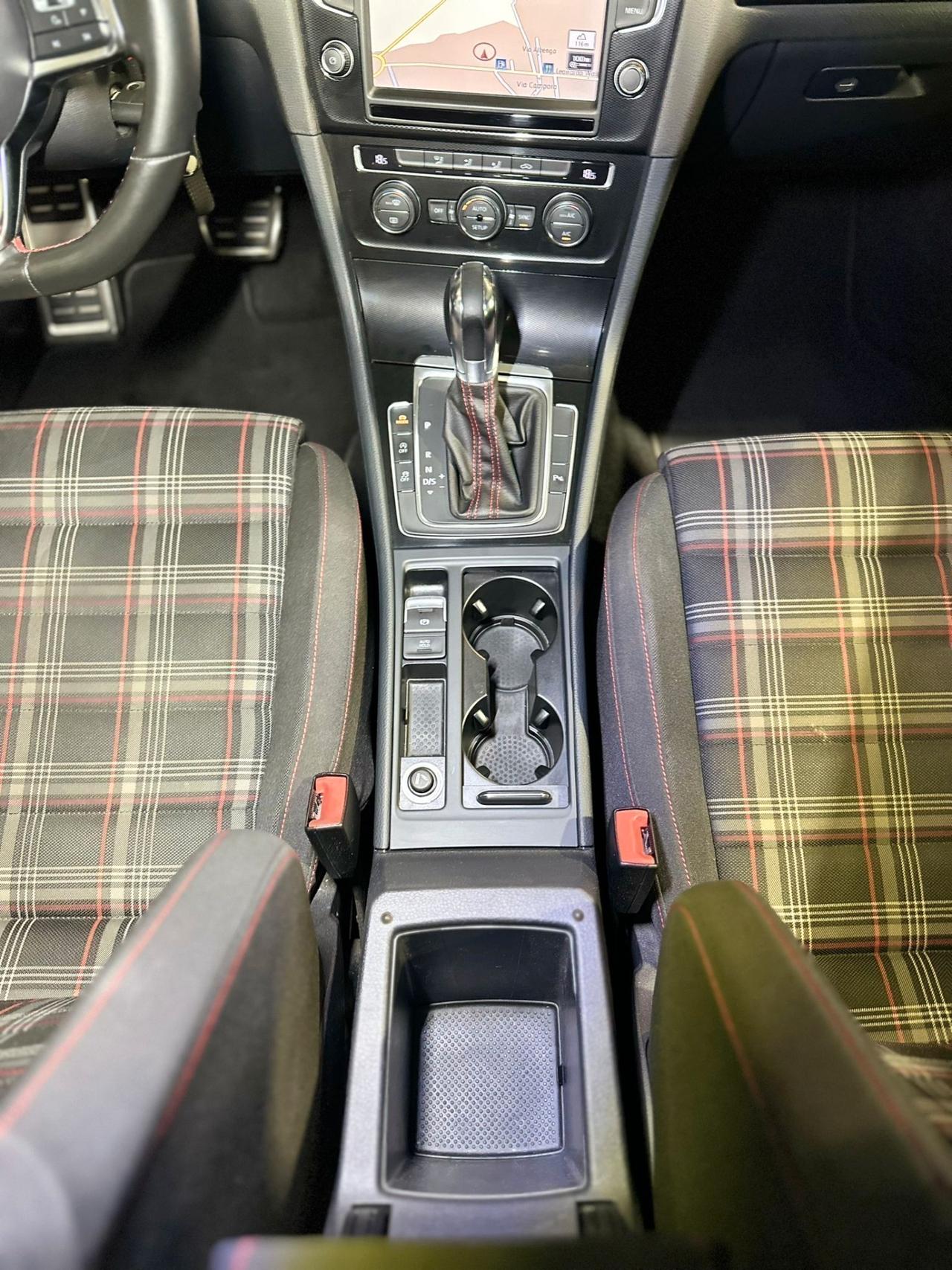 Volkswagen Golf GTI Golf GTI 2.0 TSI DSG 5p. BlueMotion Technology