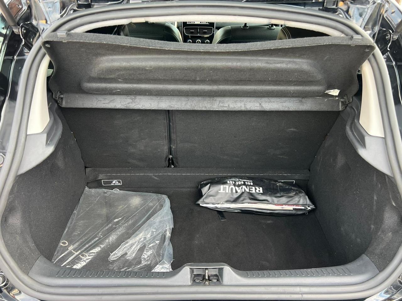 Renault Clio TCe 12V 90 CV 5 porte Moschino Zen
