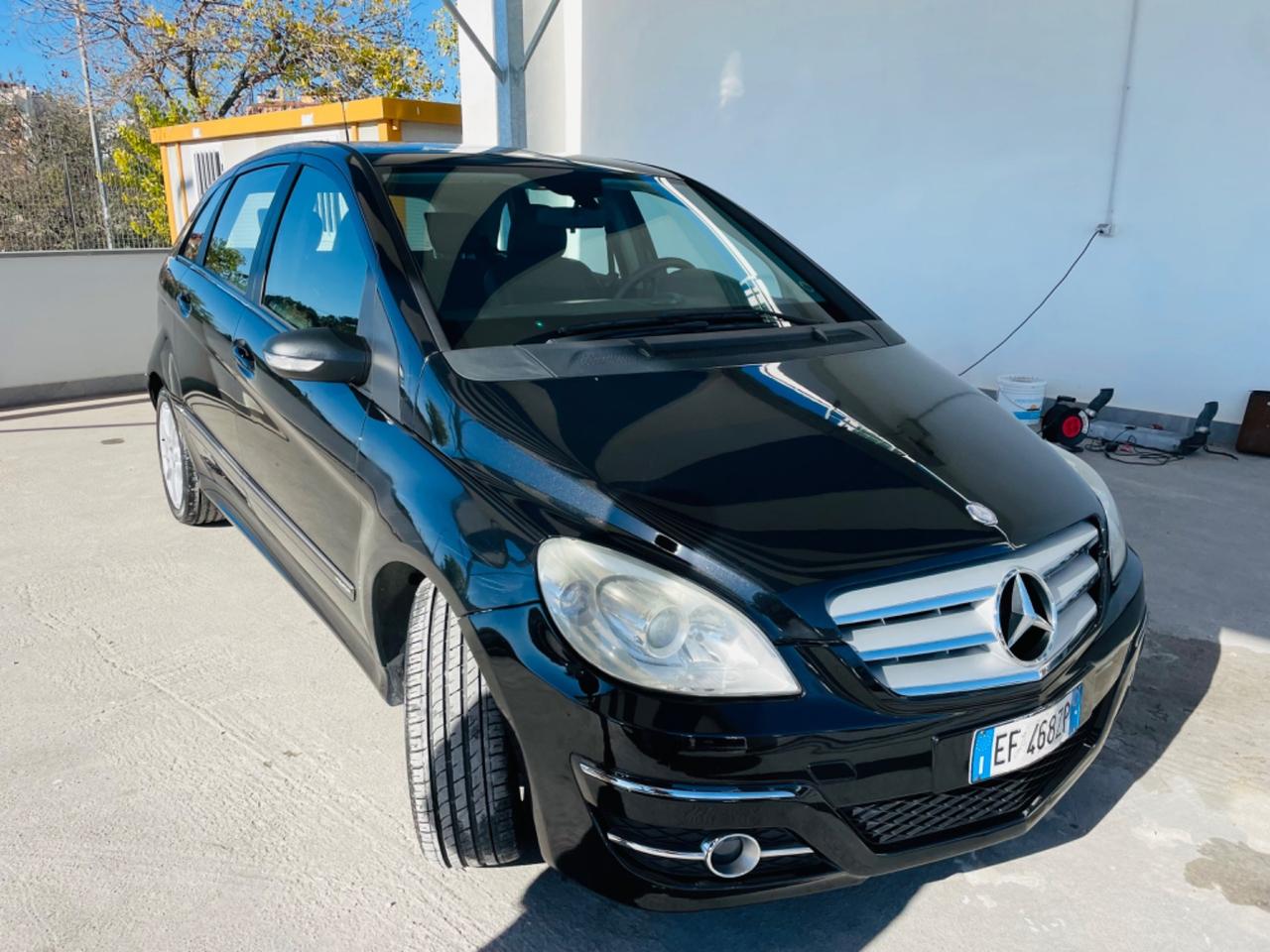 Mercedes-benz B 200 CDI AUT. Premium