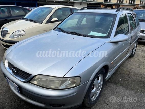 OPEL Vectra 2.0i 16V cat 5 porte CDX