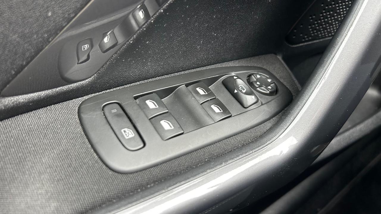Peugeot 2008 BlueHDi 75 Active 124000km
