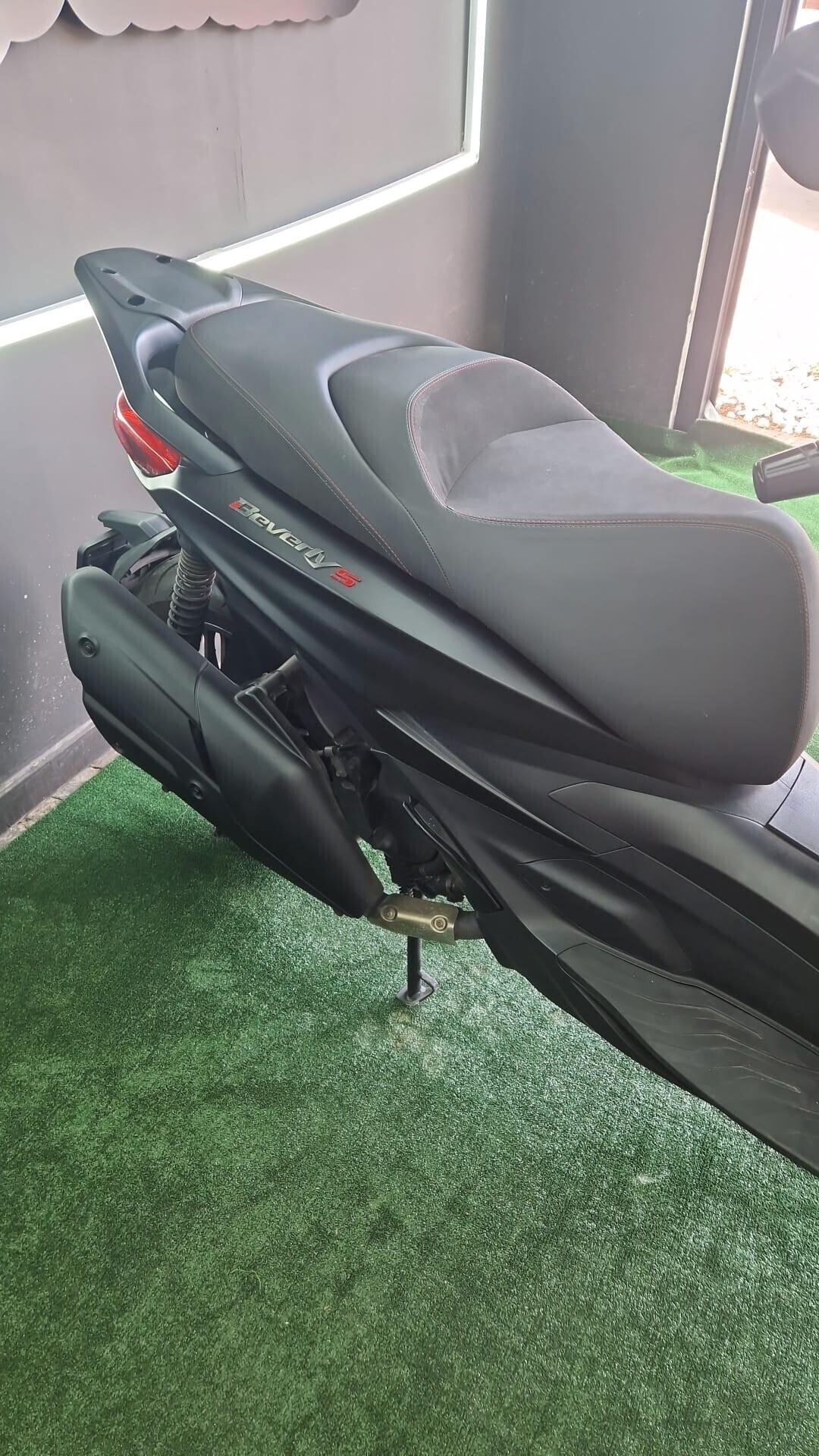 Piaggio Beverly 400