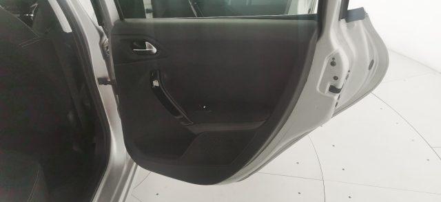 PEUGEOT 208 PureTech 82 5 porte Allure