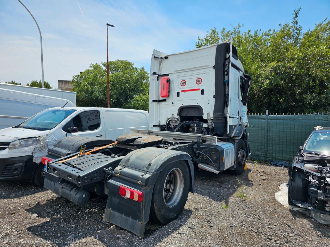 SINISTRATO Mercedes Benz ACTROS MOTRICE 1845