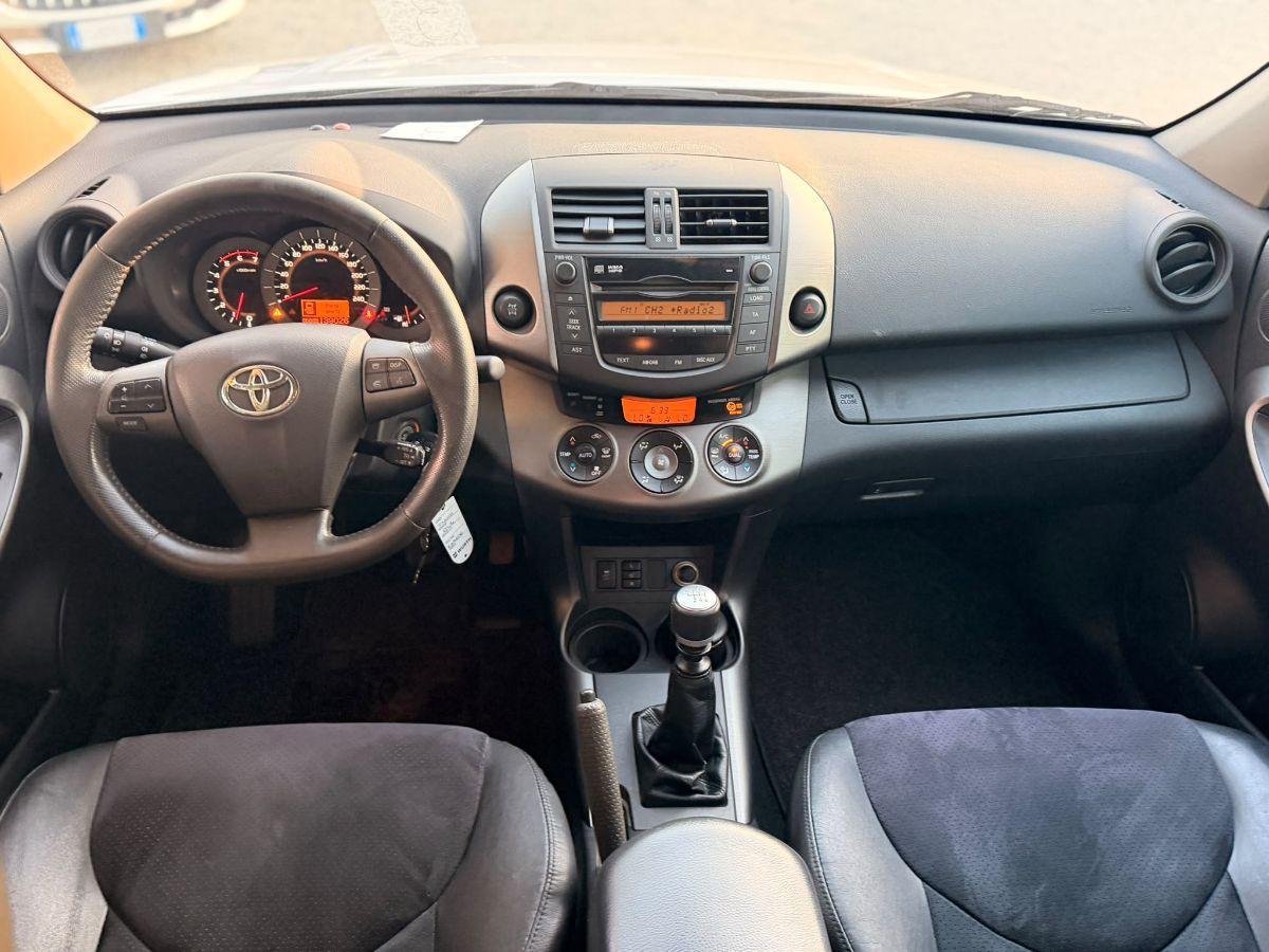 TOYOTA - RAV4 - 2.2 D-4D 150CV 4WD Exclusive