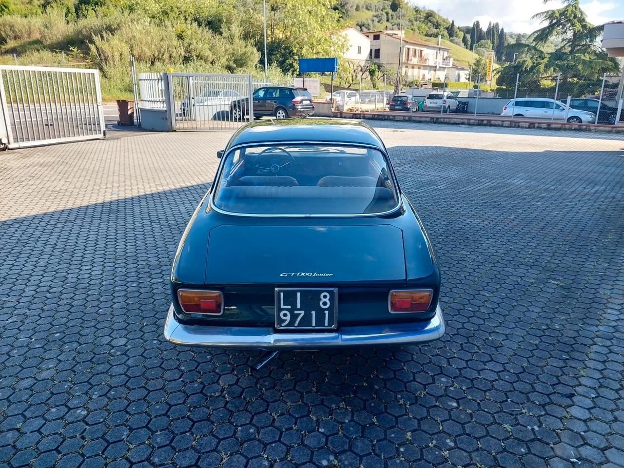 Alfa Romeo GT 1300 Junior scalino