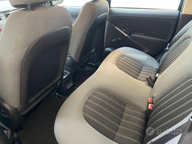 Lancia MUSA BENZINA - NEOPATENTATI - DISTRIBUZIONE