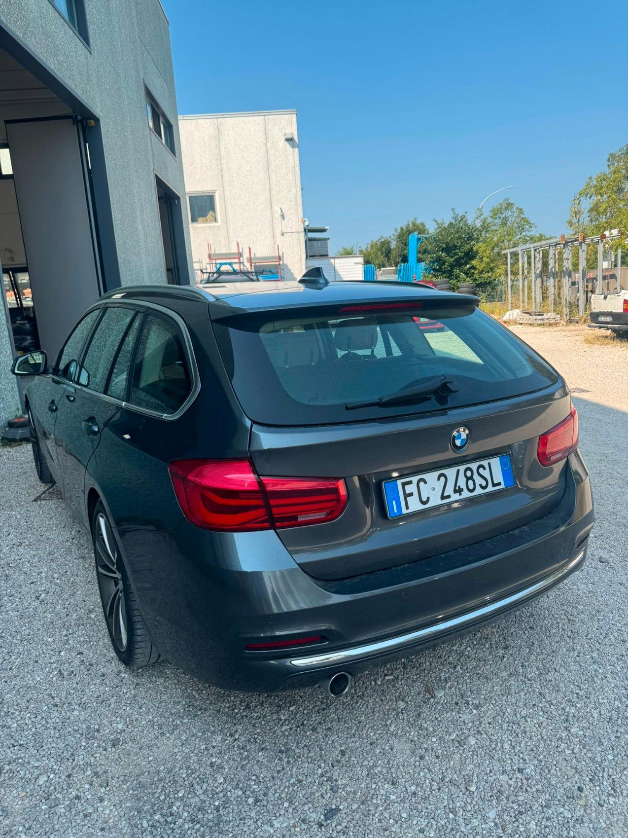 BMW 318 318d touring Msport