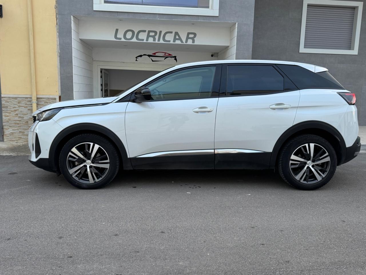 Peugeot 3008 BlueHDi 130 EAT8 Allure Pack