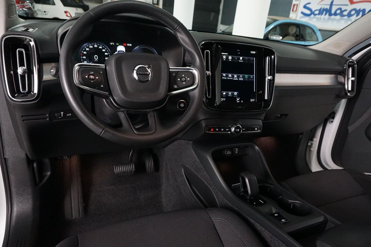 Volvo XC40 T5 Recharge Plug-in Hybrid Inscription Expression