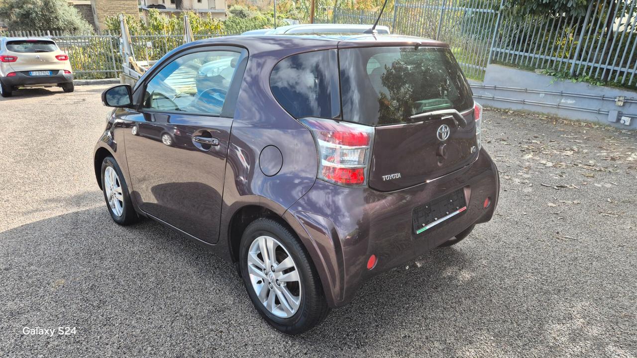 Toyota iQ 1.0 CVT Lounge