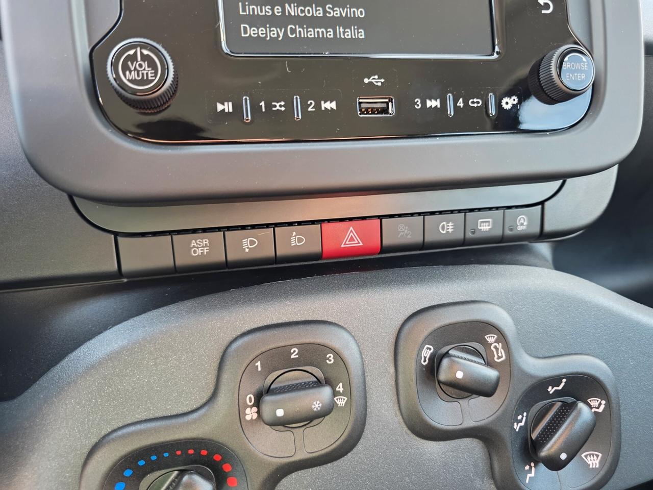 Fiat Panda 1.0 FireFly S&S Hybrid Pandina