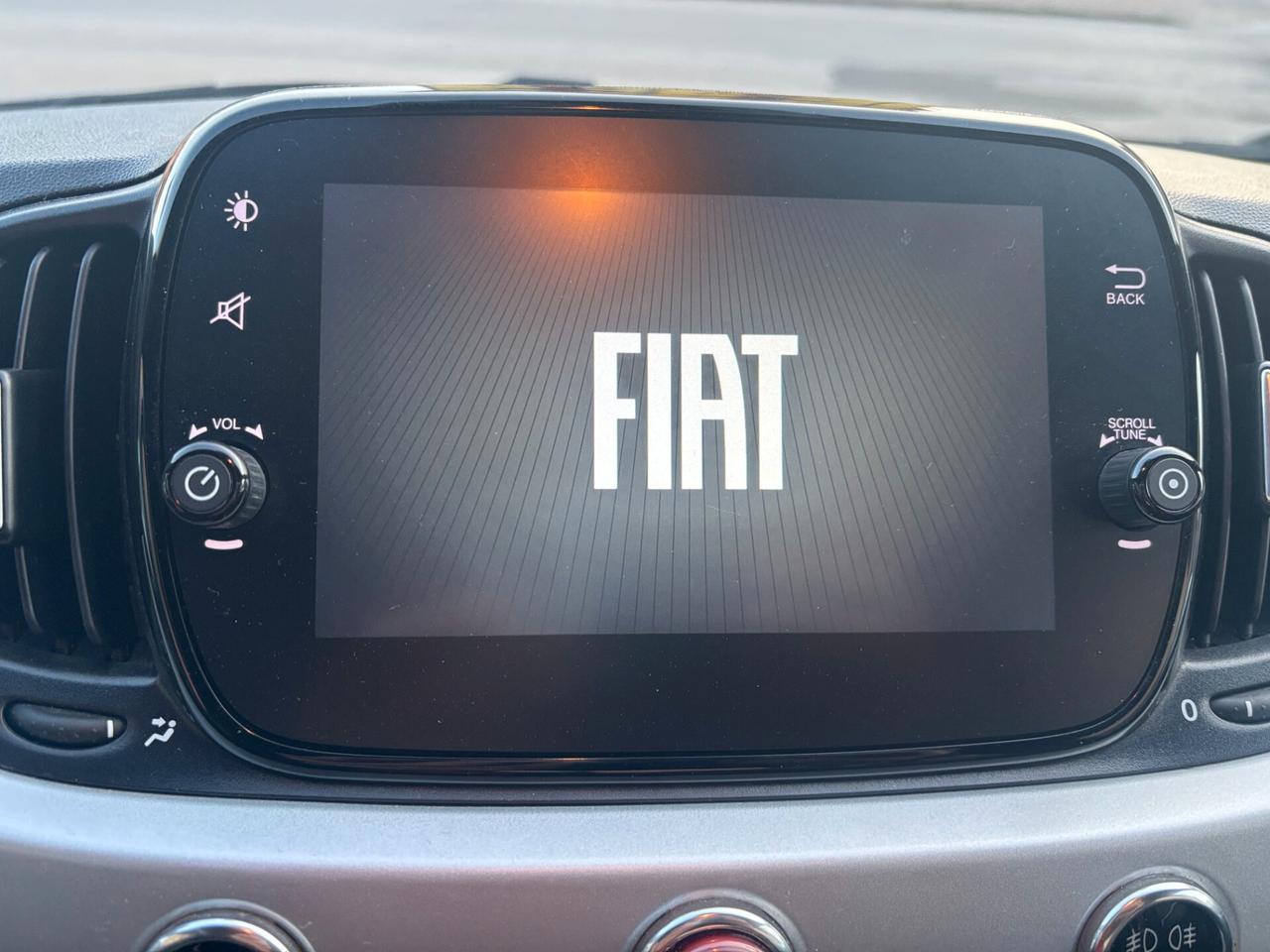 Fiat 500 1.0 Hybrid Connect -2022