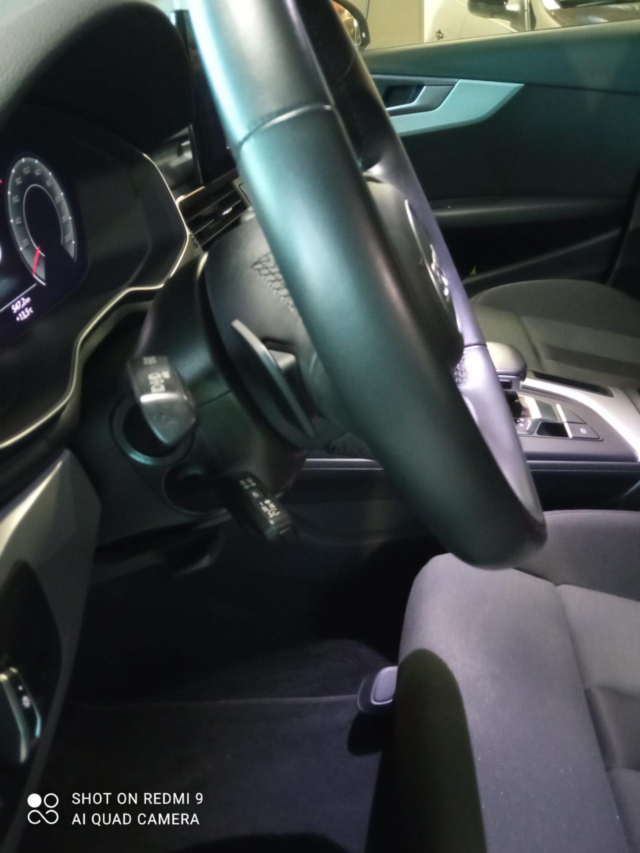 Audi A4 Avant 30 TDI/136 CV S tronic S line edition