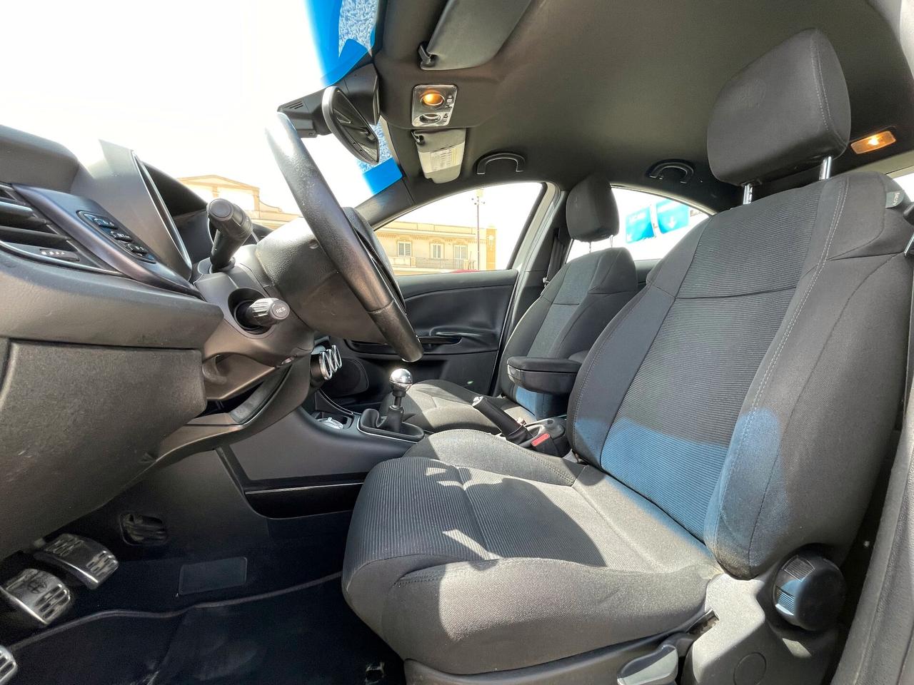 Alfa Romeo Giulietta 2.0 JTDm-2 140 CV Distinctive