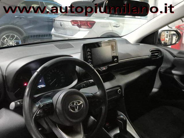 TOYOTA Yaris 1.5 Hybrid 5 porte Business