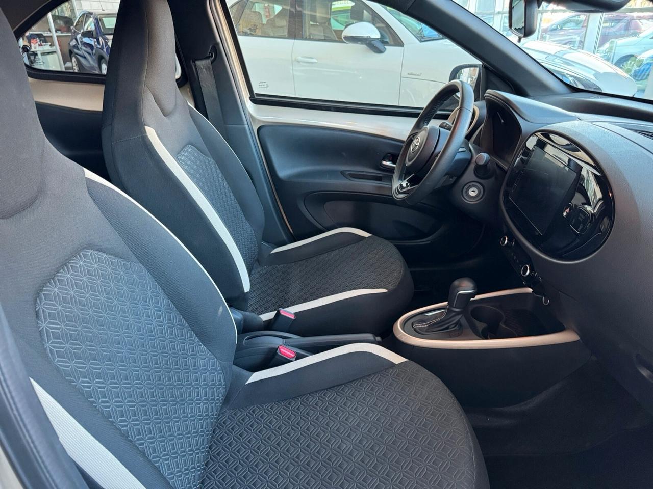 Toyota Aygo X 1.0 72 CV AUTOMATICA