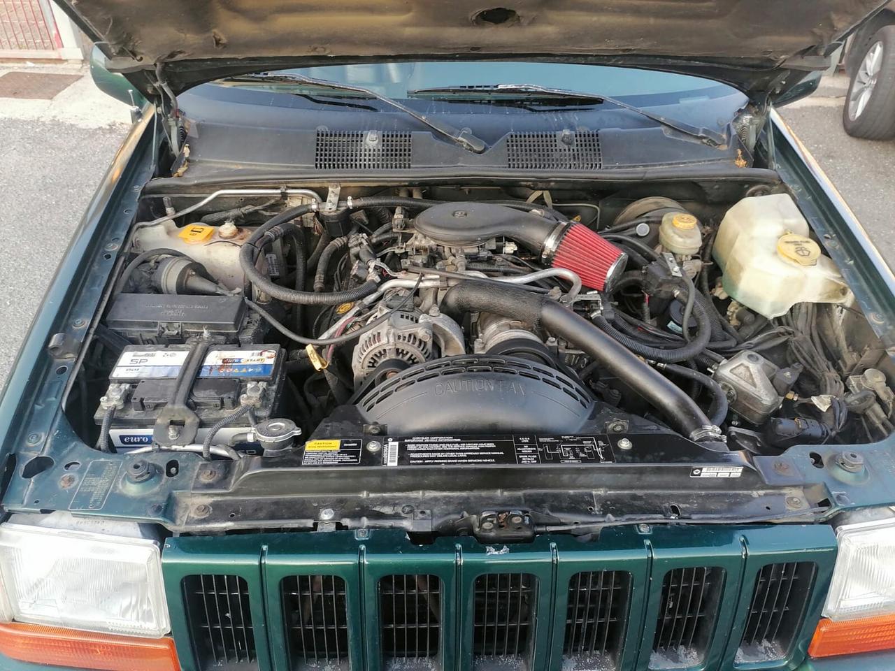 Jeep Grand Cherokee ZJ 5.2 v8 GPL