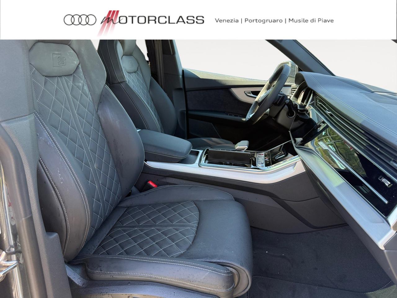 Audi SQ8 s4.0 v8 tfsi sport attitude quattro