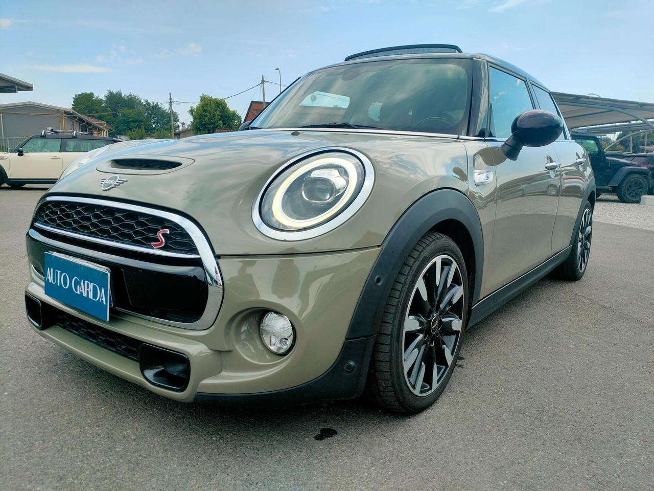 Mini 2.0 Cooper SD aut. Hype 5 porte FULL OPTIONAL