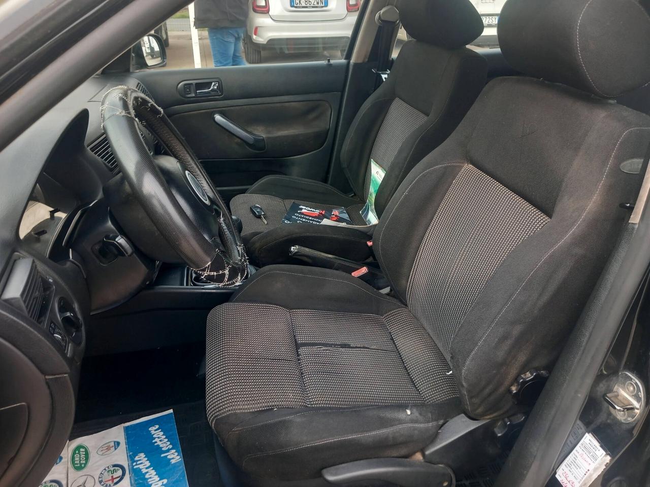 Volkswagen Golf 1.9 TDI/130 CV cat 5p. H.line Plus