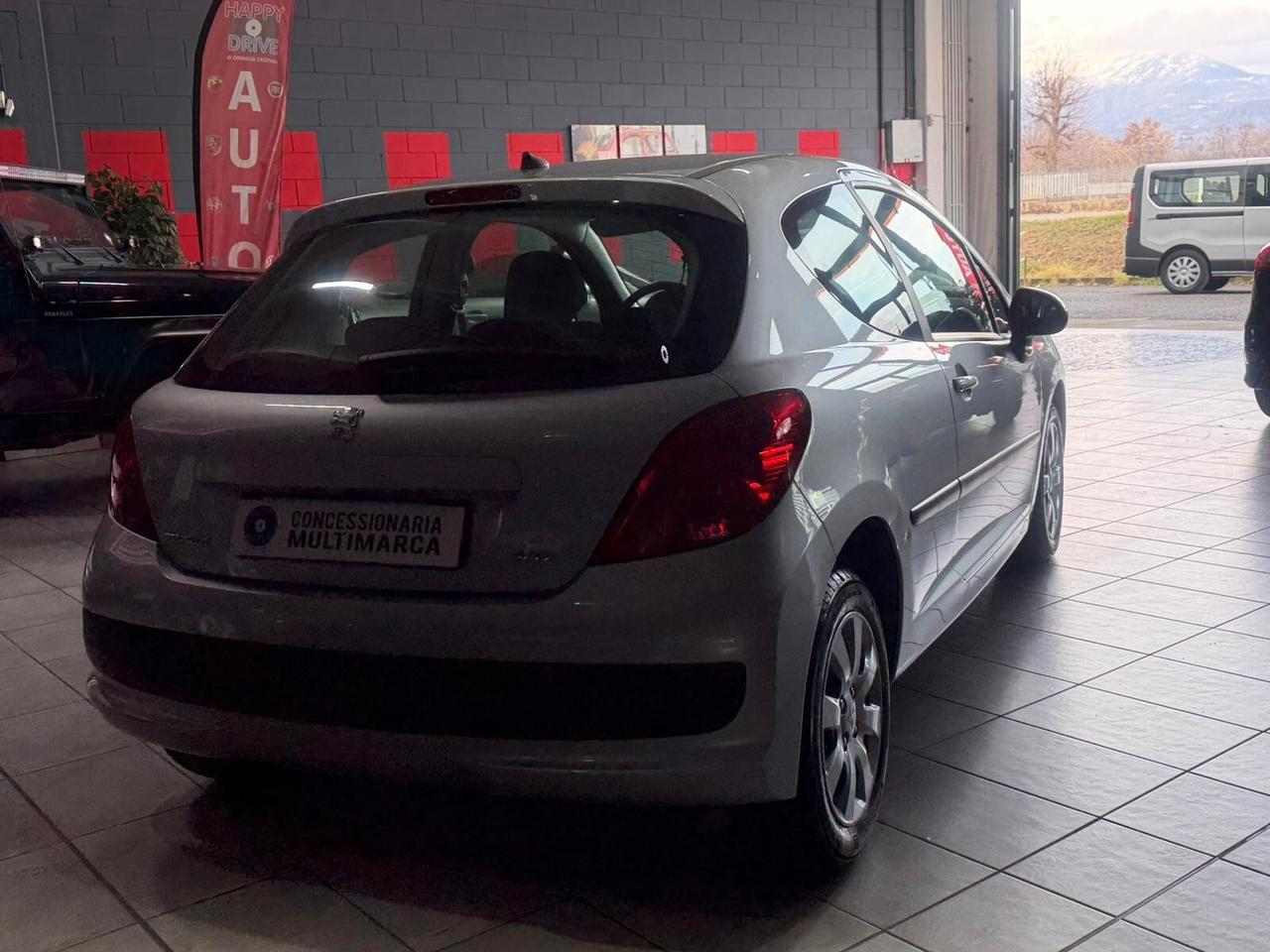 Peugeot 207 1.4 8V 75CV 3p. X Line